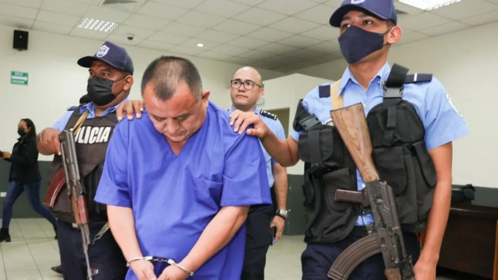 Sacerdote en los juzgados