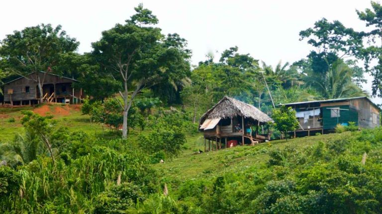Comunidades en auto cuarentena