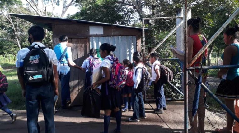 contagios en las escuelas