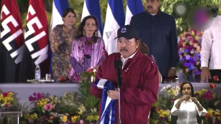 funcionarios-nicaragua-renuncia