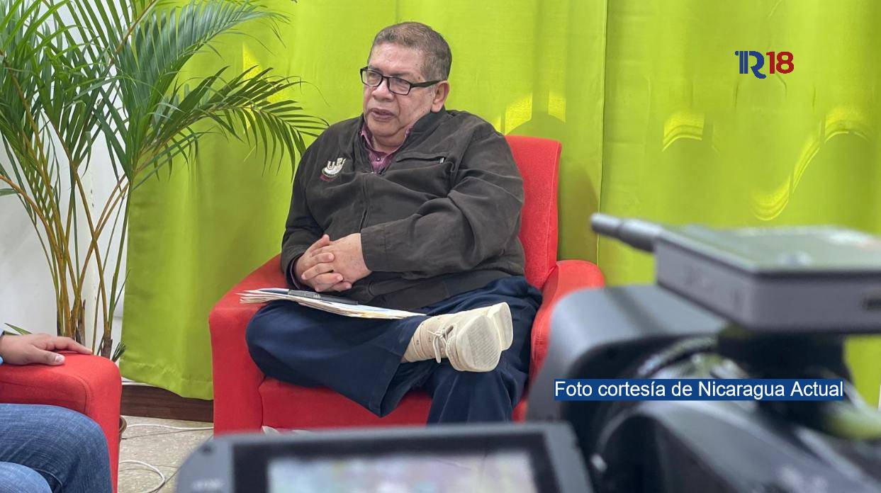 rector de universidad se exilia