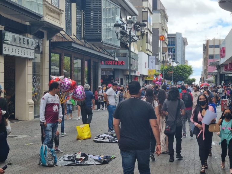 Venta callejera en Costa Rica
