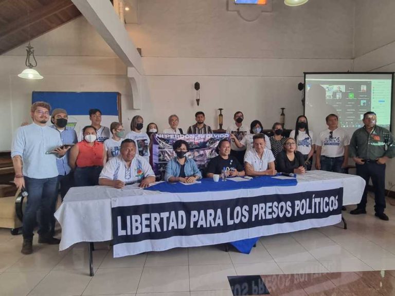 Opositores en Costa Rica