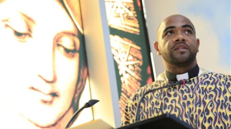 represión iglesia católica en Semana Santa