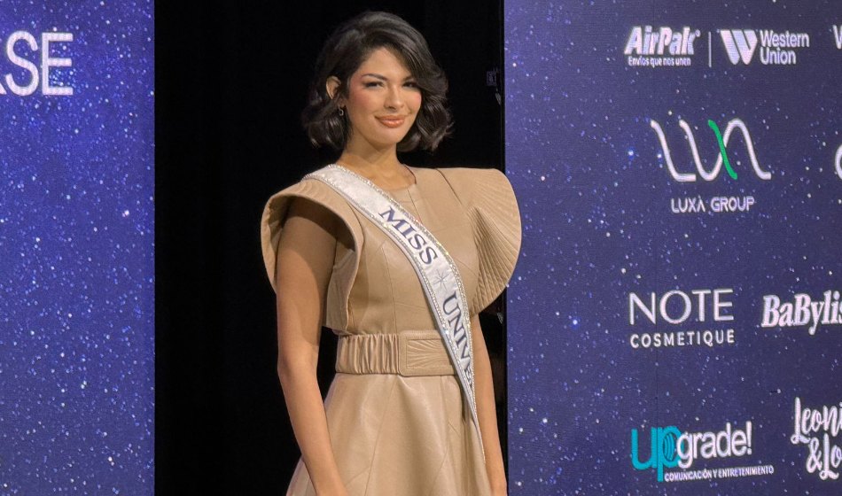 Sheynnis Palacios vestido caqui costa rica